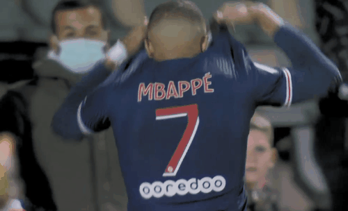 NBA官方更新社媒预热NBA杯决赛并配文：争冠日！（NBA官方社媒预热NBA杯决赛：争冠之日已至！）