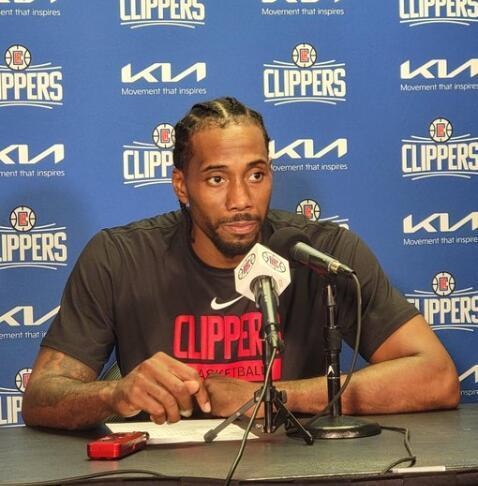 布兰特：我不是21岁了，需考虑未来；世界杯？我专注于多特（布兰特：不再是21岁，得为未来打算；世界杯？当下只专注多特）