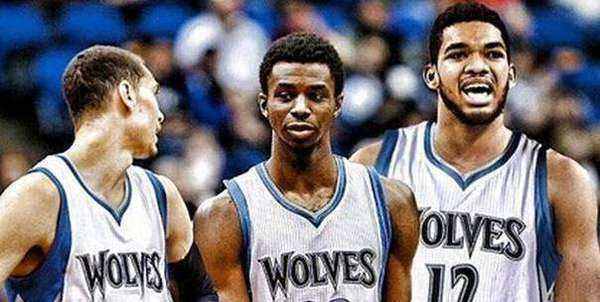 巴萨vs毕尔巴鄂竞技：莱万多夫斯基、亚马尔首发，拉波尔特、尼科-威廉斯出战（巴萨迎战毕尔巴鄂竞技：莱万、亚马尔先发，拉波尔特与尼科-威廉斯登场）