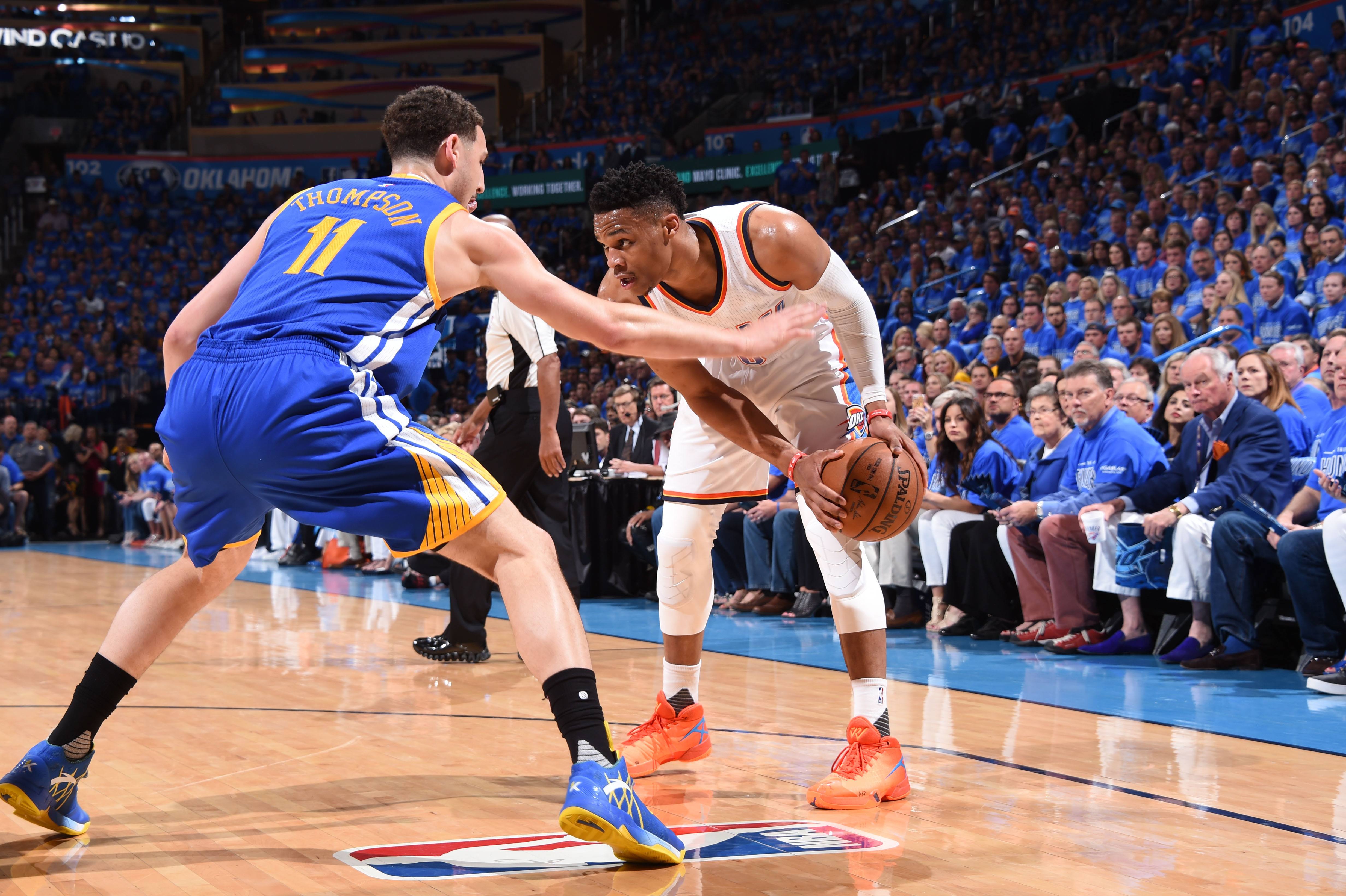 马刺新秀单场爆砍30+（马刺新秀单场斩获30+分）