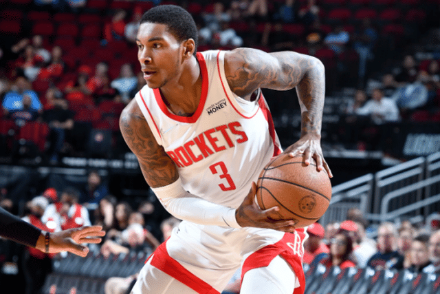 翻新太贵，维罗纳市长托马西提出把维罗纳现主场直接拆除再重建（因翻新成本过高，维罗纳市长托马西建议拆除现有主场并重建）